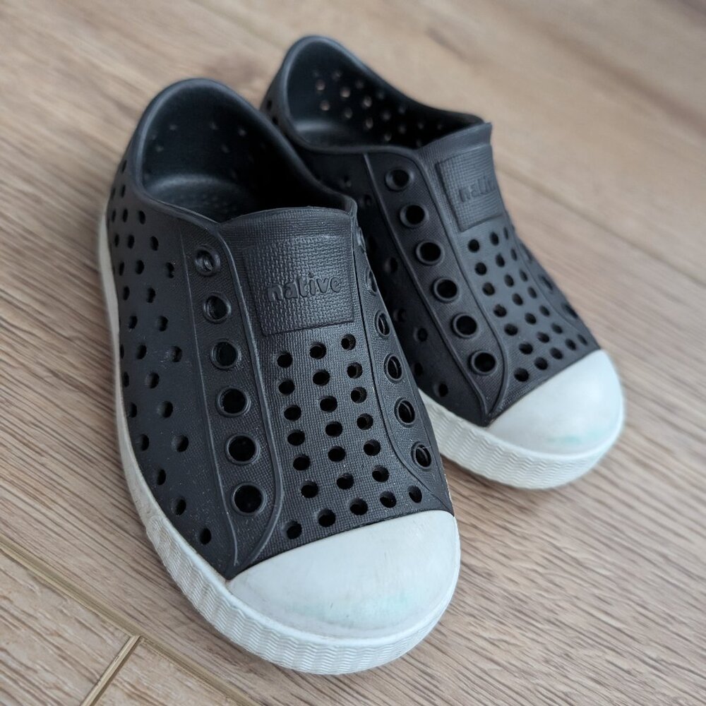 Native toddler shoes
